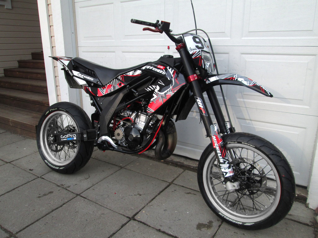 Aprilia SX 125 - Neuaufbau - Supermoto Projektbikes - Powerwheelie  Supermoto Forum